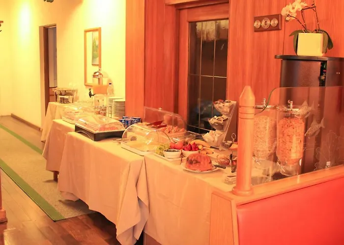 فندق ألبينلاند فاتينس