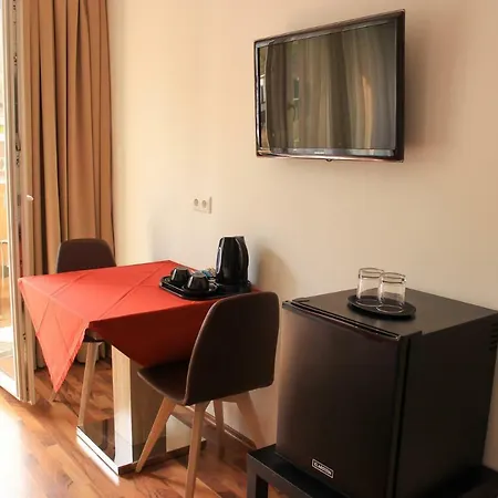 ホテル Alpenland 3*